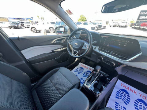 2025 Chevrolet Trax LT