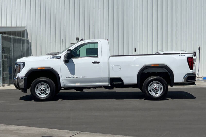 2025 GMC Sierra 2500HD Pro