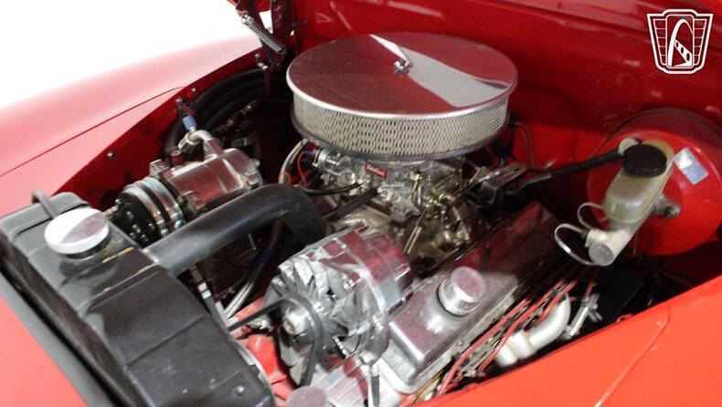 1948 Ford Deluxe
