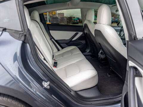 2020 Tesla Model 3 Performance