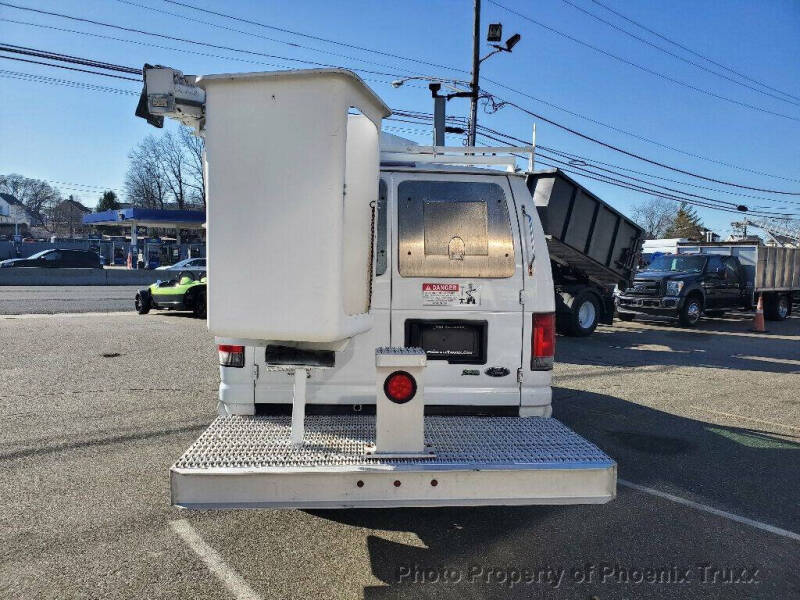 2014 Ford E-Series E-350 SD
