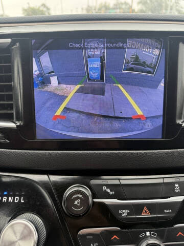 2017 Chrysler Pacifica Touring-L Plus