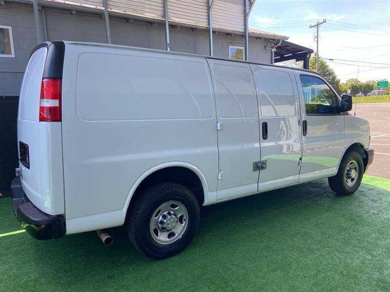2021 Chevrolet Express 2500