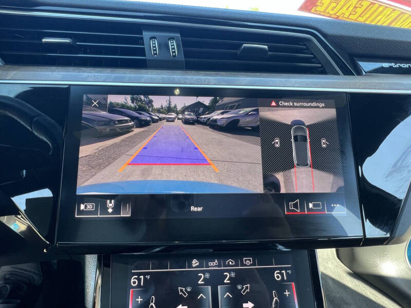 2019 Audi e-tron quattro Premium Plus