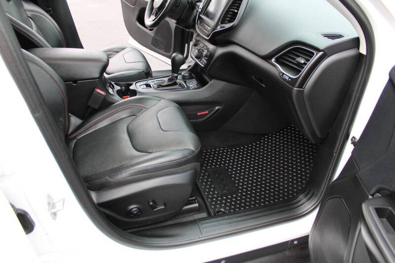 2019 Jeep Cherokee Trailhawk Elite
