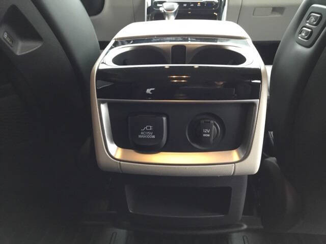 2024 Kia Carnival SX