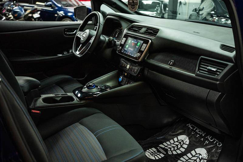 2024 Nissan LEAF SV PLUS