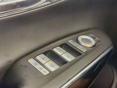 2025 Genesis GV70 2.5T Standard