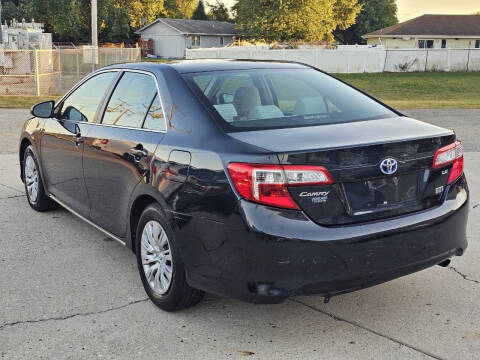 2013 Toyota Camry Hybrid LE