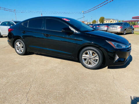 2019 Hyundai Elantra for sale at Pioneer Auto in Ponca City OK