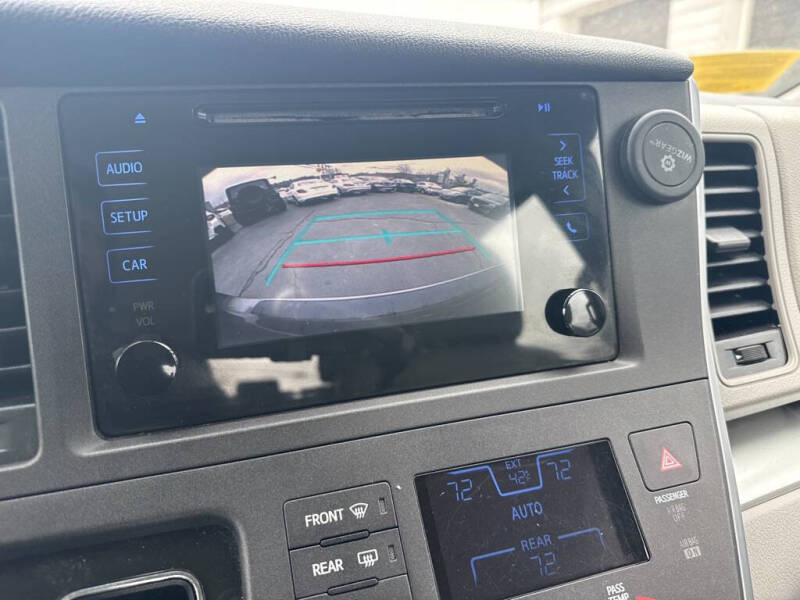 2015 Toyota Sienna L 7-Passenger