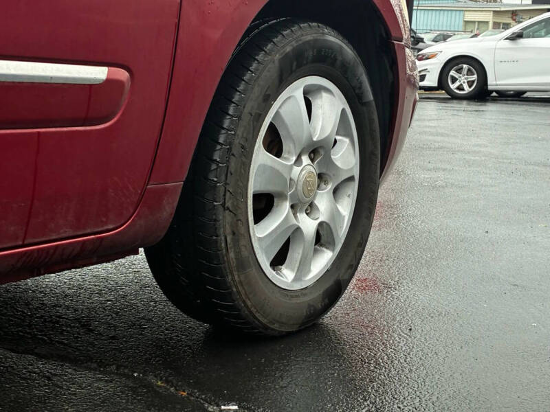 2007 Hyundai Entourage