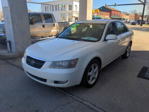 2008 Hyundai Sonata for sale at ROBINSON AUTO BROKERS in Dallas NC