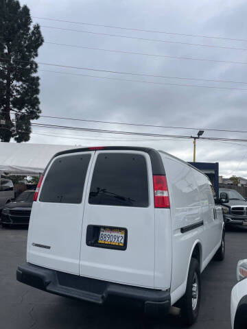2020 Chevrolet Express 2500