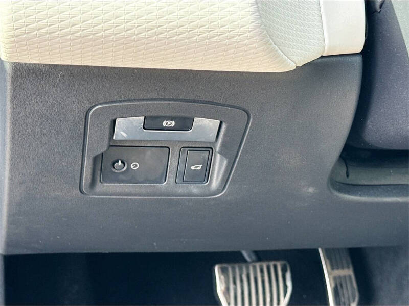 2020 Land Rover Range Rover Velar P250 R-Dynamic S