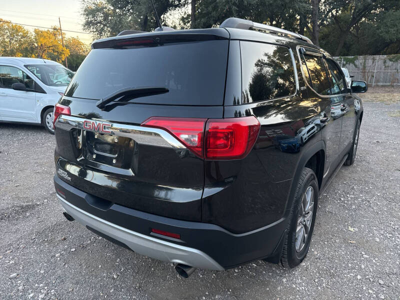 2017 GMC Acadia SLE-2
