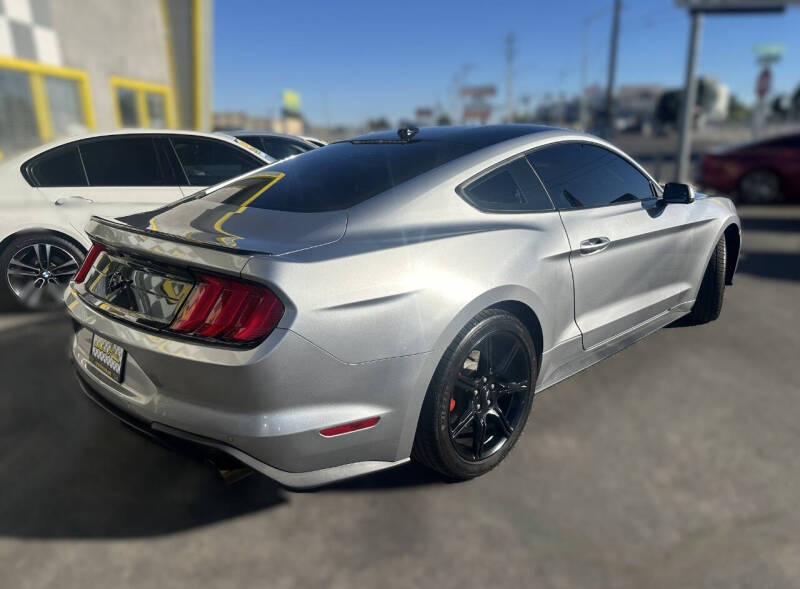 2020 Ford Mustang EcoBoost