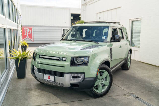 2023 Land Rover Defender 3