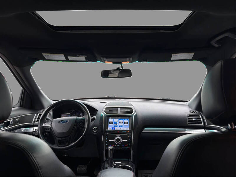 2017 Ford Explorer Sport