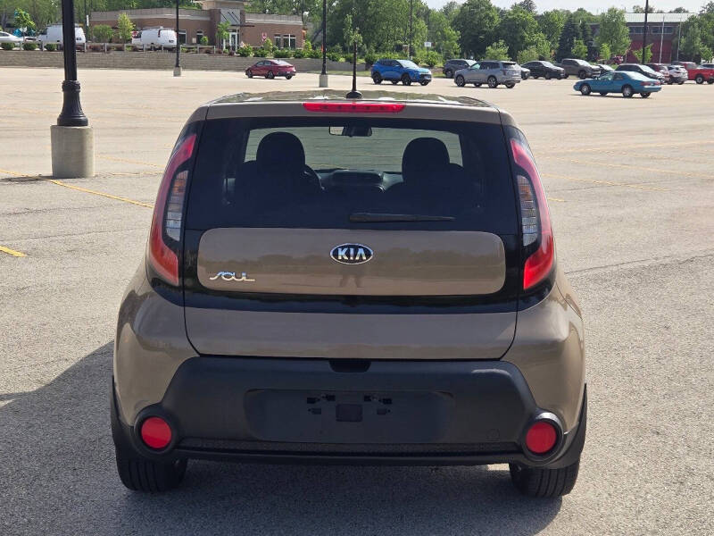 2015 Kia Soul +