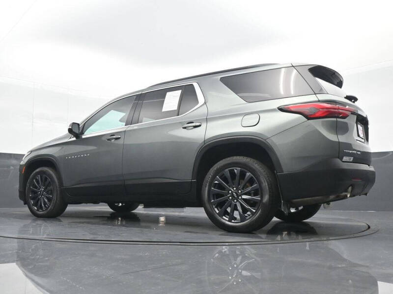 2022 Chevrolet Traverse LT Cloth