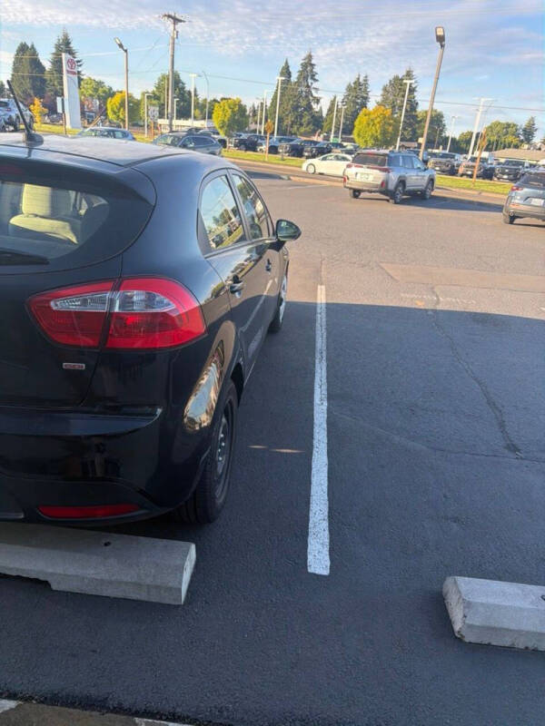 2013 Kia Rio 5-Door LX
