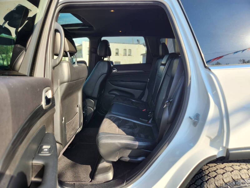 2020 Jeep Grand Cherokee Laredo E