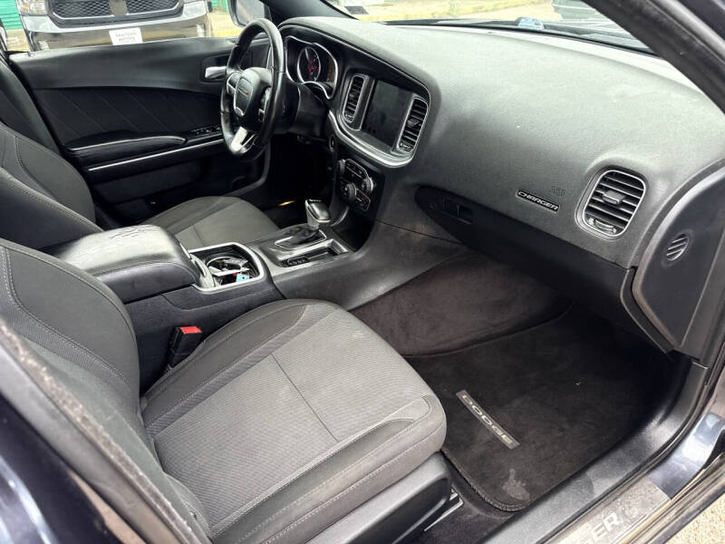 2017 Dodge Charger SXT