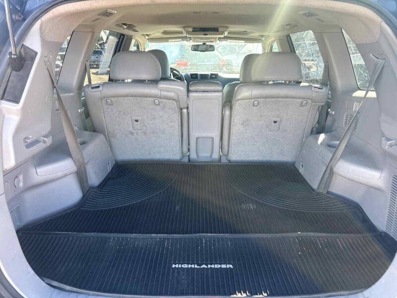 2012 Toyota Highlander SE