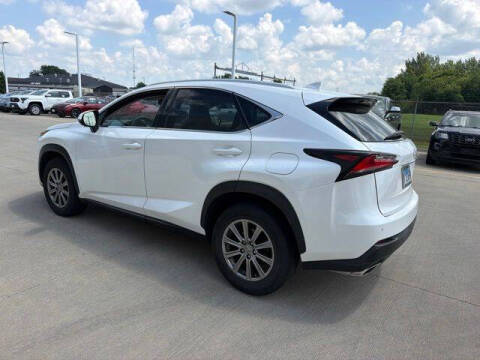 2017 Lexus NX 200t