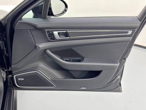 2021 Porsche Panamera GTS