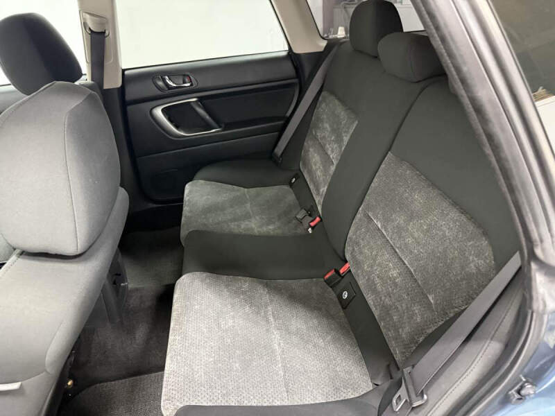 2005 Subaru Outback 2.5i