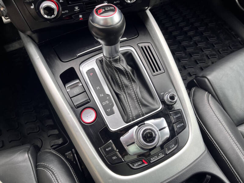 2014 Audi SQ5 3.0T quattro Premium Plus