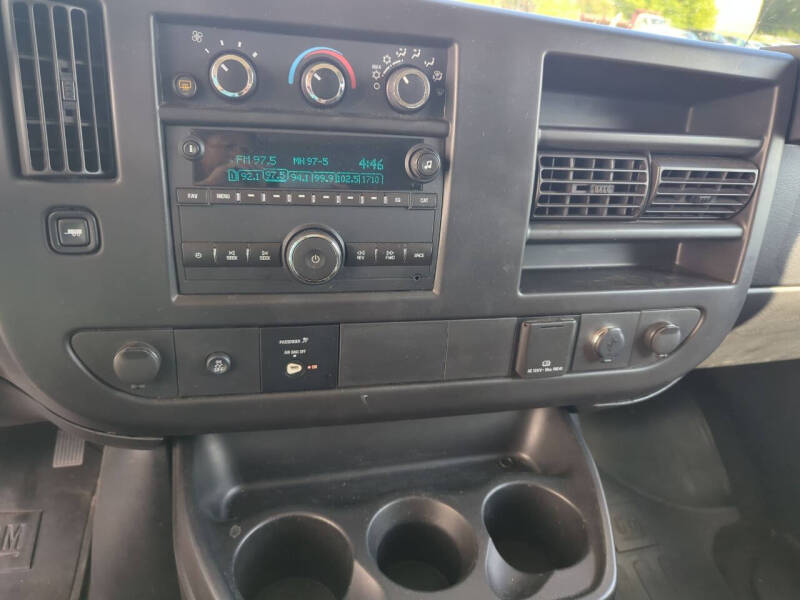 2017 Chevrolet Express LT 3500