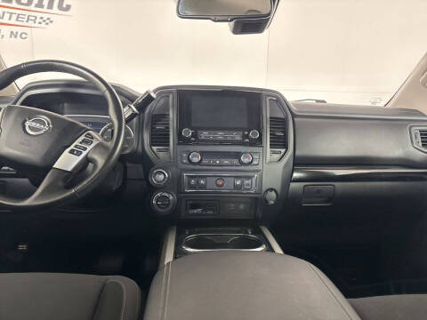 2024 Nissan Titan XD SV