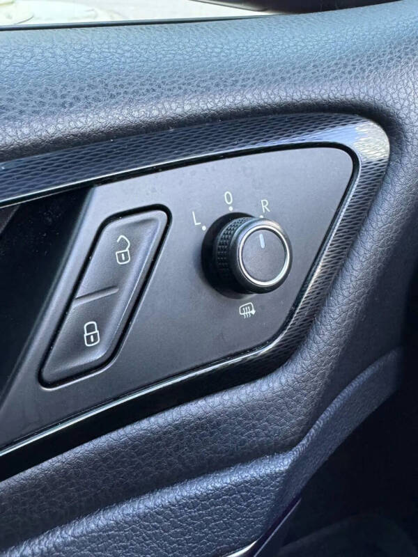 2017 Volkswagen Golf GTI S