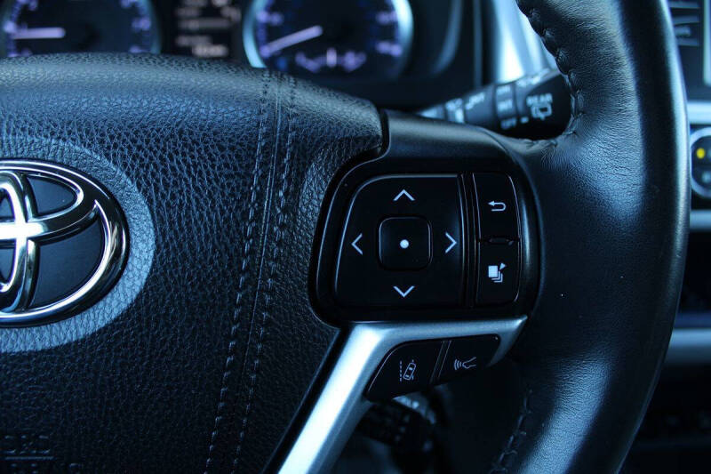 2019 Toyota Highlander LE Plus