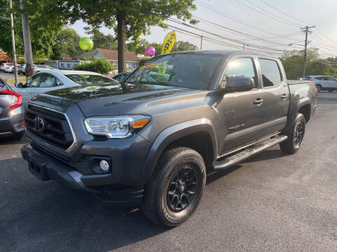 2020 Toyota Tacoma for sale at CarMart One LLC in Freeport NY