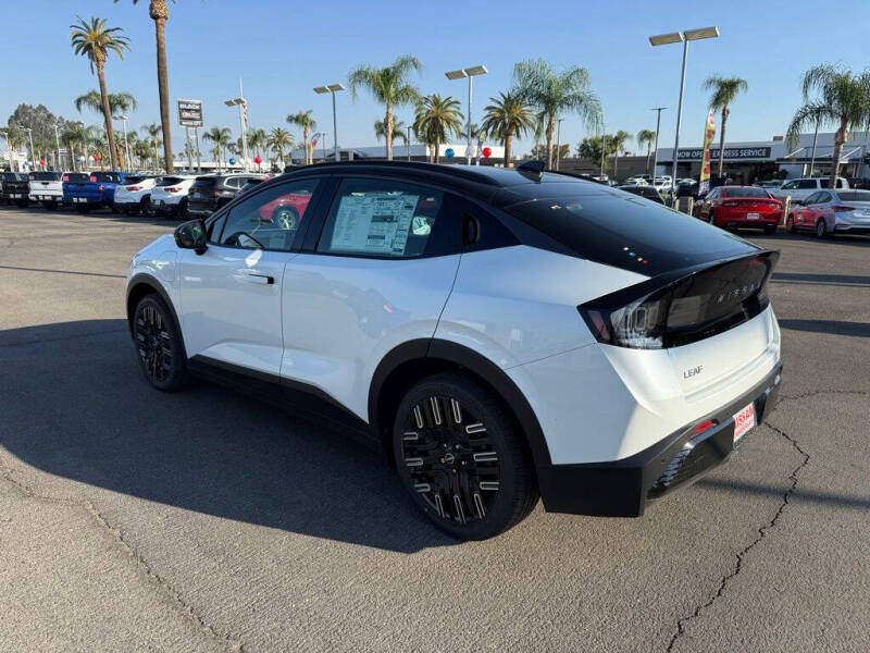 2026 Nissan LEAF Platinum+