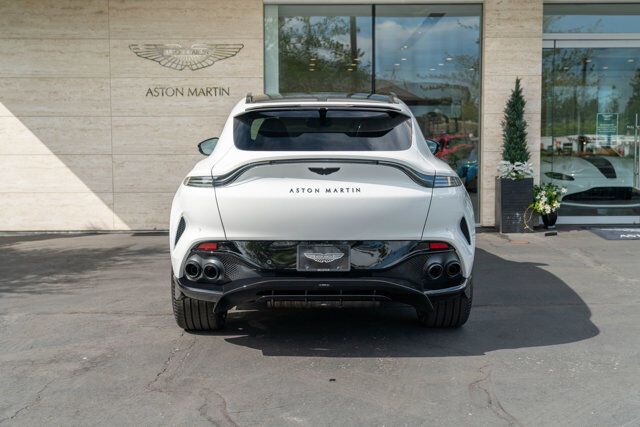 2024 Aston Martin DBX 62