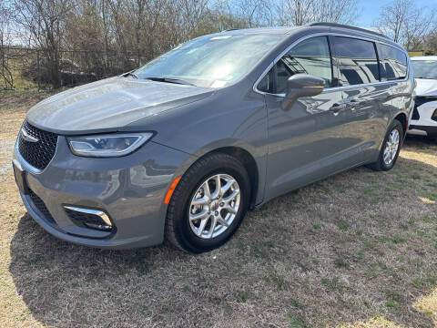 2022 Chrysler Pacifica for sale at G. B. ENTERPRISES LLC in Crossville AL