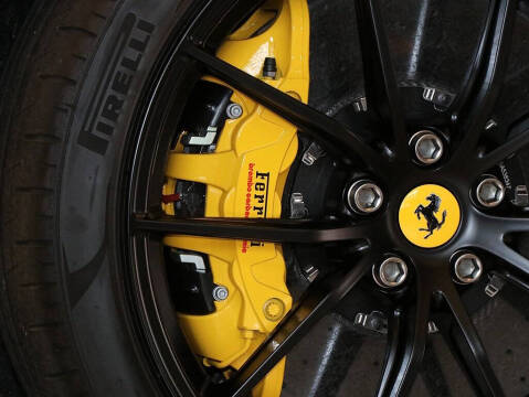 2021 Ferrari 812 GTS