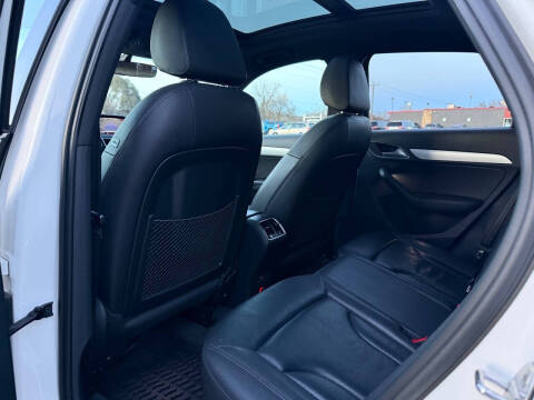 2017 Audi Q3 2.0T quattro Premium