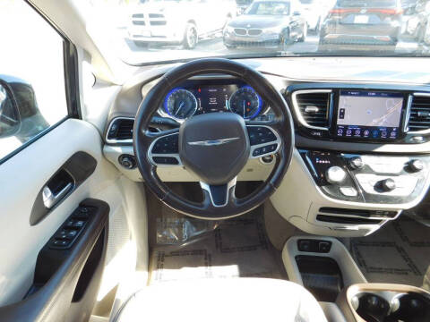 2019 Chrysler Pacifica Touring L
