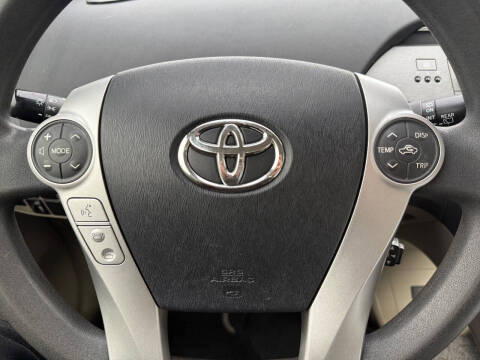 2013 Toyota Prius Four