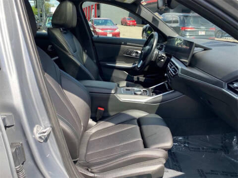 2024 BMW 3 Series 330i xDrive