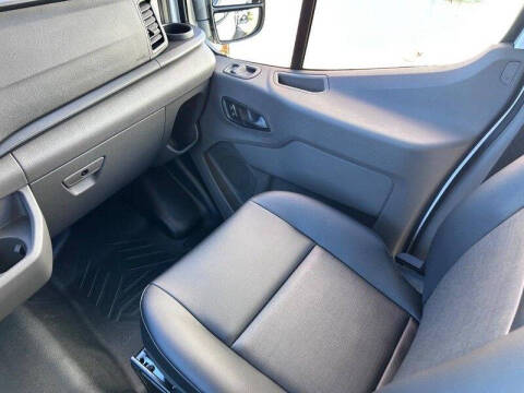 2026 Ford Transit 250