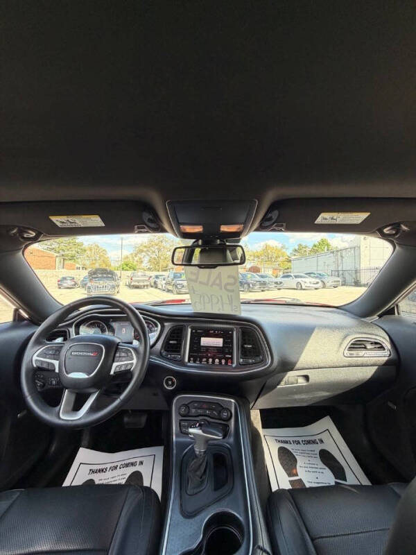 2015 Dodge Challenger SXT Plus