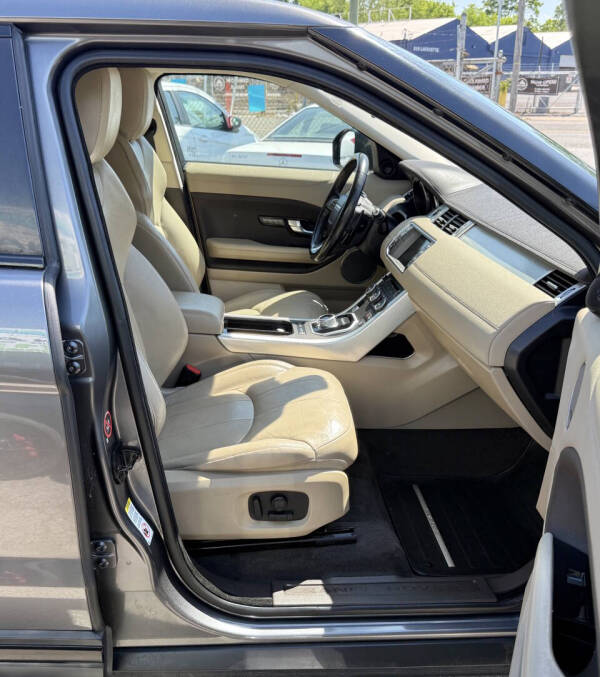 2016 Land Rover Range Rover Evoque SE