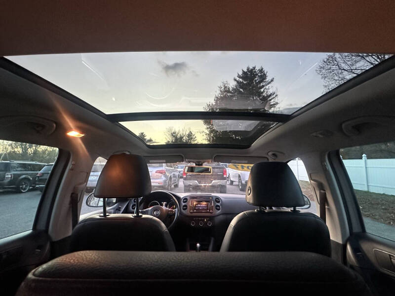 2017 Volkswagen Tiguan 2.0T Wolfsburg Edition 4Motion